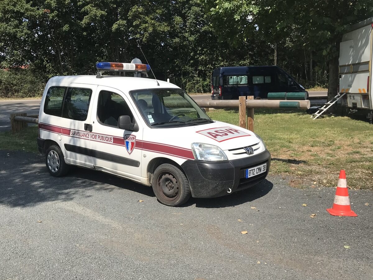 Devenir ASVP : Recrutement, Salaire et Formation pour intégrer la voie ...